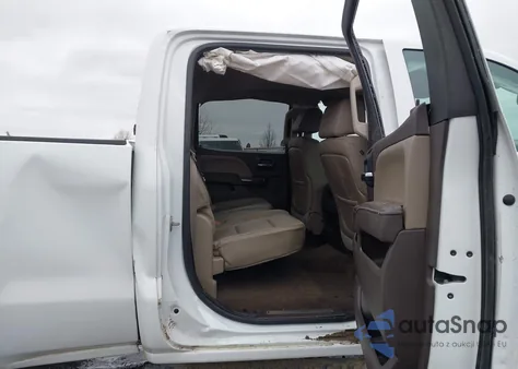 2015 GMC Sierra 2500Hd Denali z USA, uszkodzony, nr VIN 1GT120E89FF618341